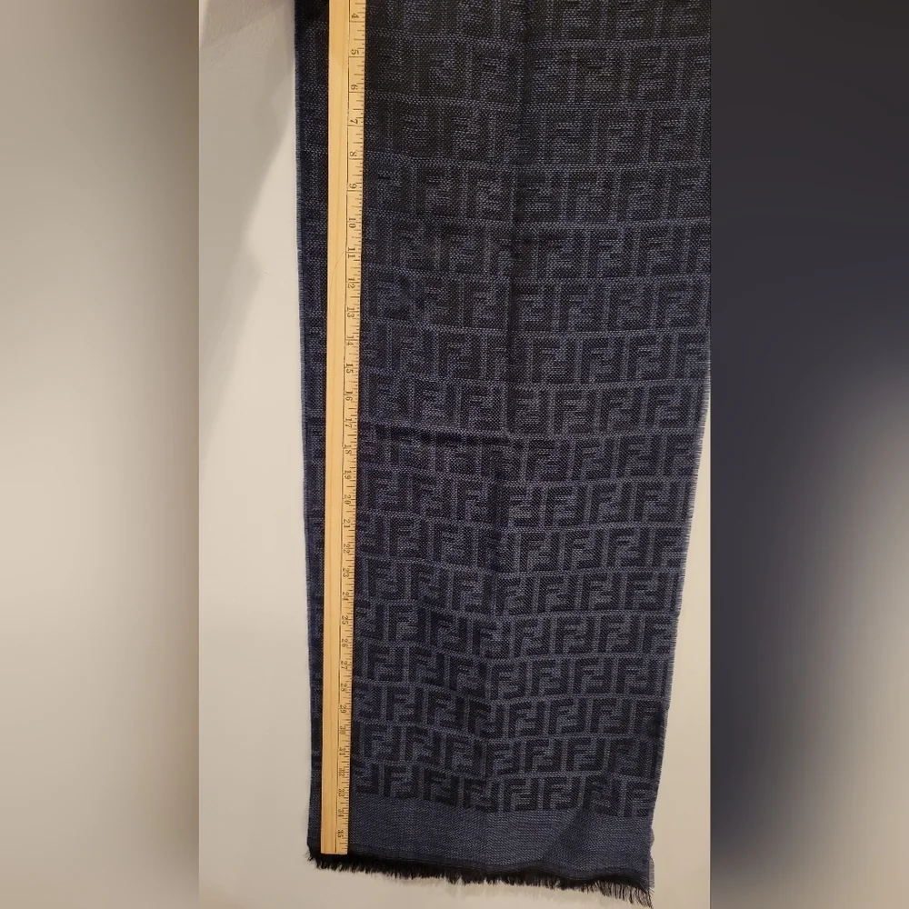 Fendi FF Monogram Blue Men’s 100% Wool Scarf Winter Accessories, Made in Italy.